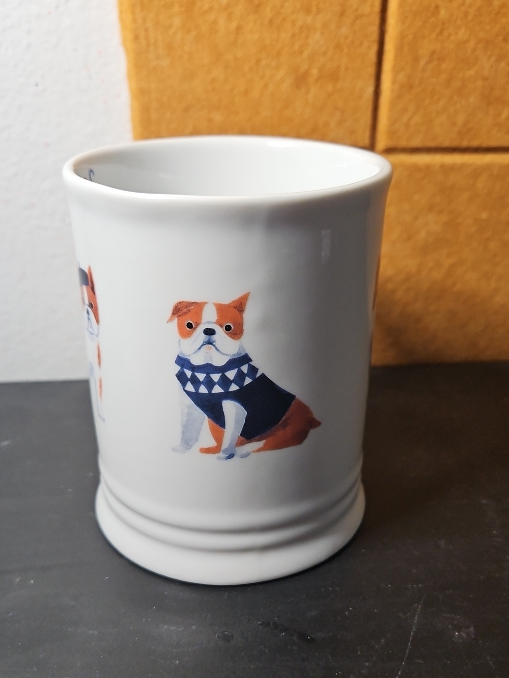Bulldog Mug - Picture 2 of 4